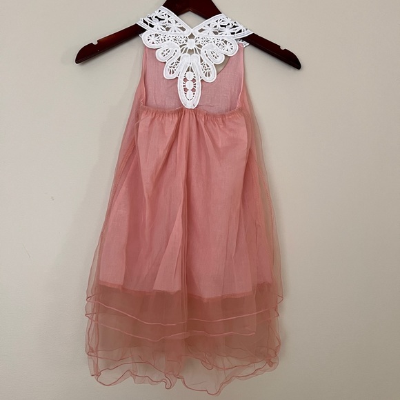 Dull pink tulle dress with pearls and lace decor on the back - Picture 4 of 7